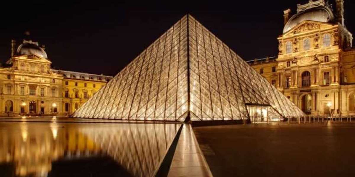 How to Visit the Louvre Museum in 2023