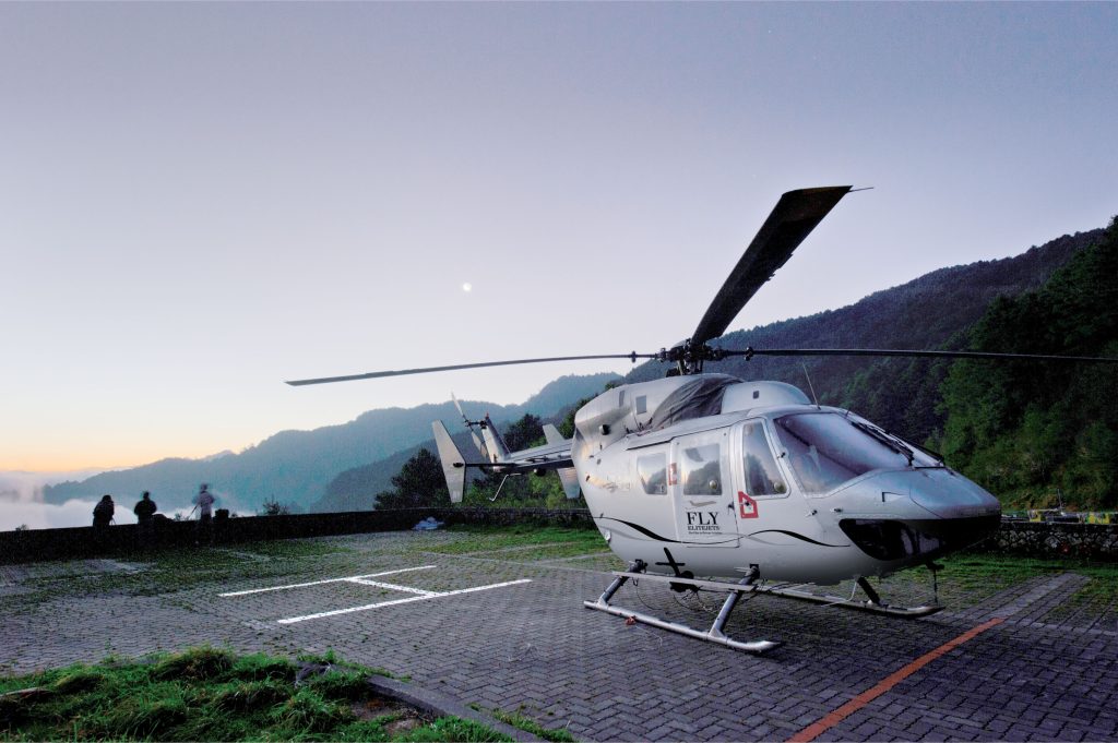 The Must-Know Benefits Of Flying In Private Helicopter Charter | TheAmberPost